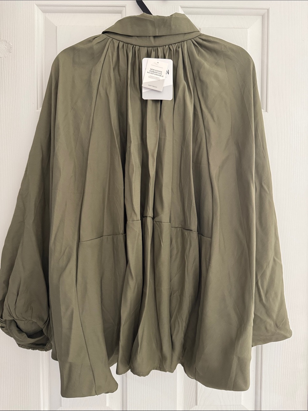NWT Olive Green Pleated Balloon Jacket - Picture 2 of 5